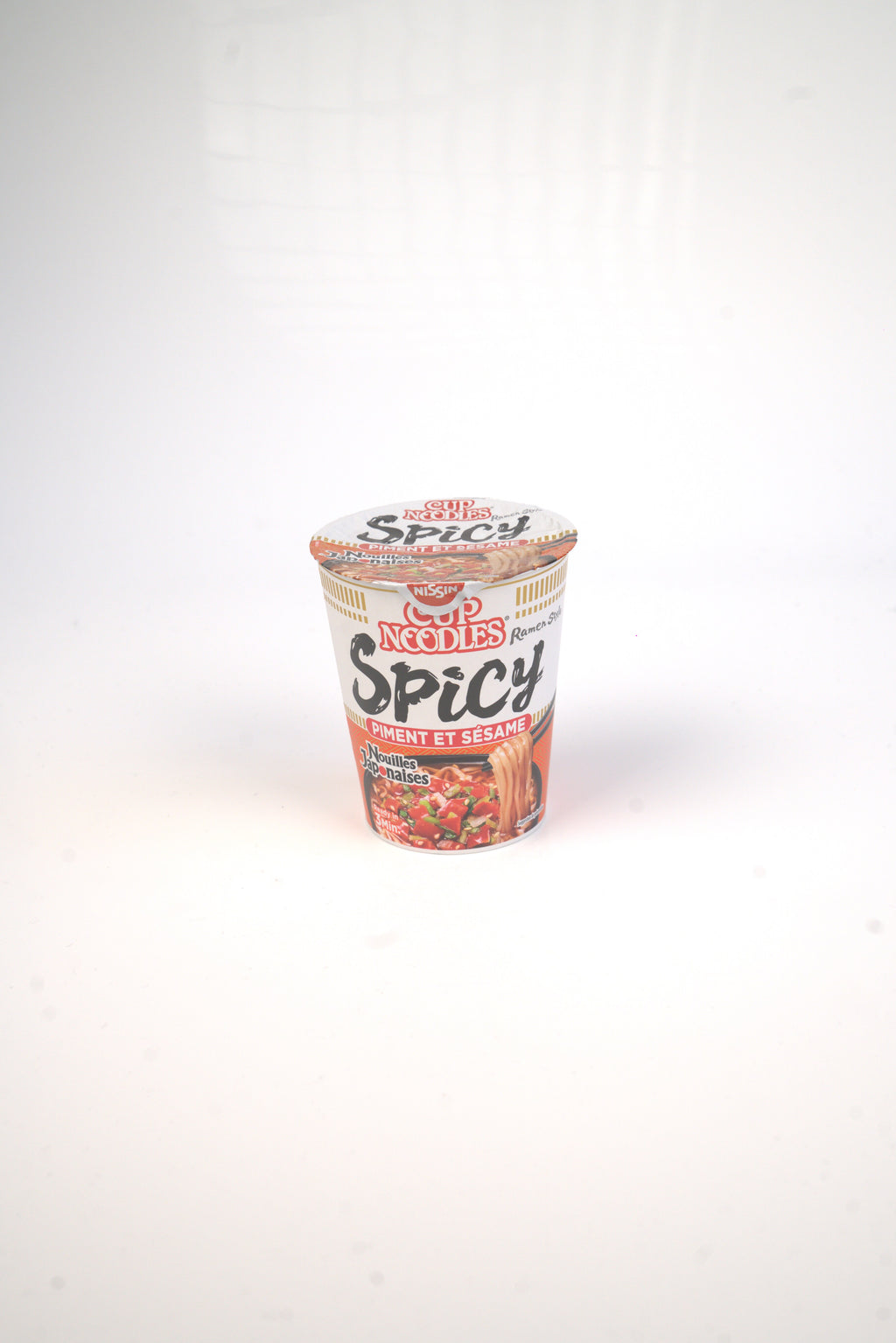Nissin Cup Noodles Ramen Piment et Sesame
