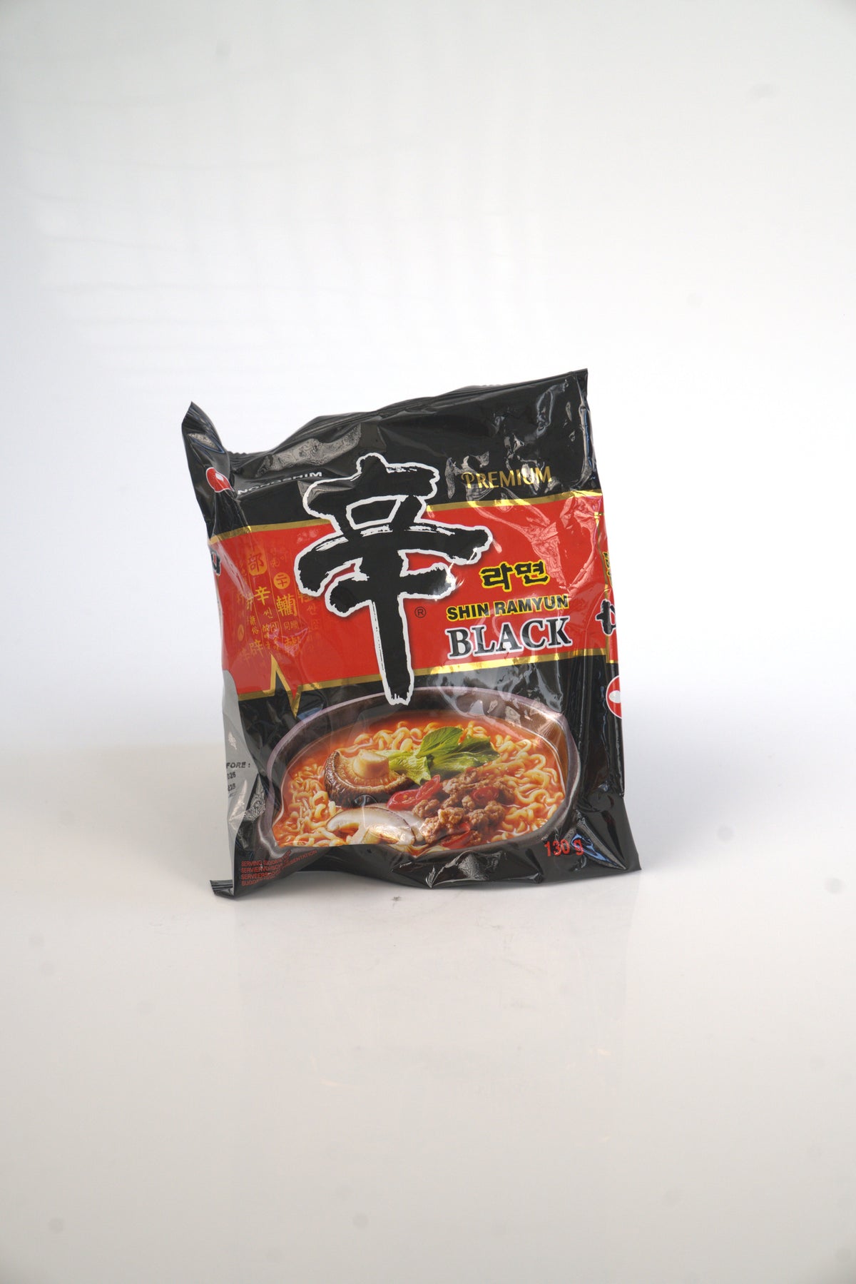 Nongshim Shin Ramyun Black